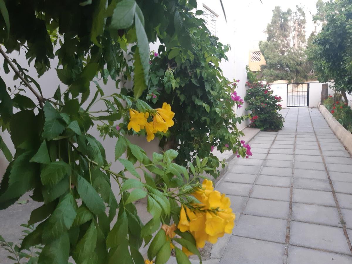 House Near The Beach 페르볼리아 외부 사진