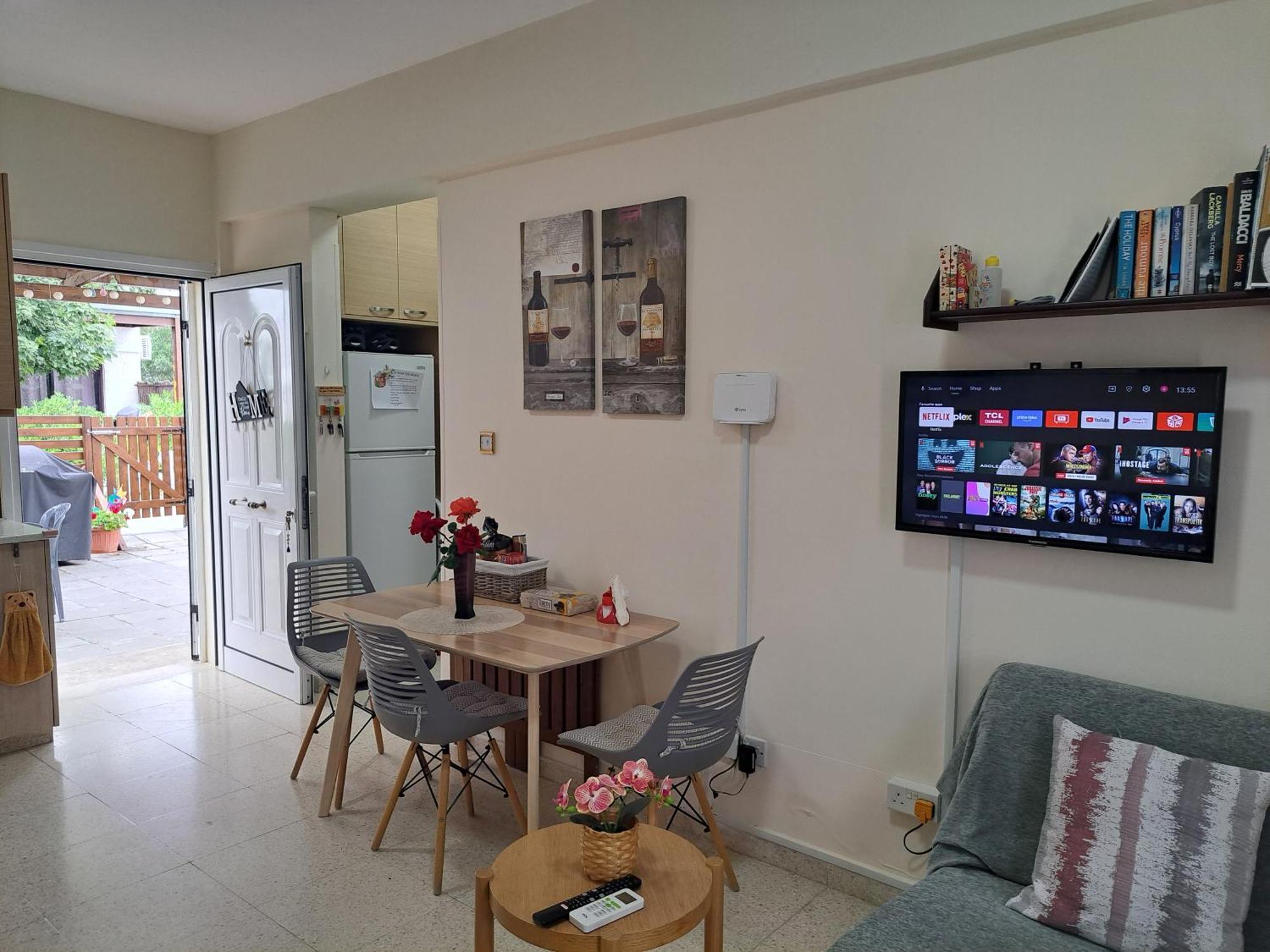 House Near The Beach 페르볼리아 외부 사진